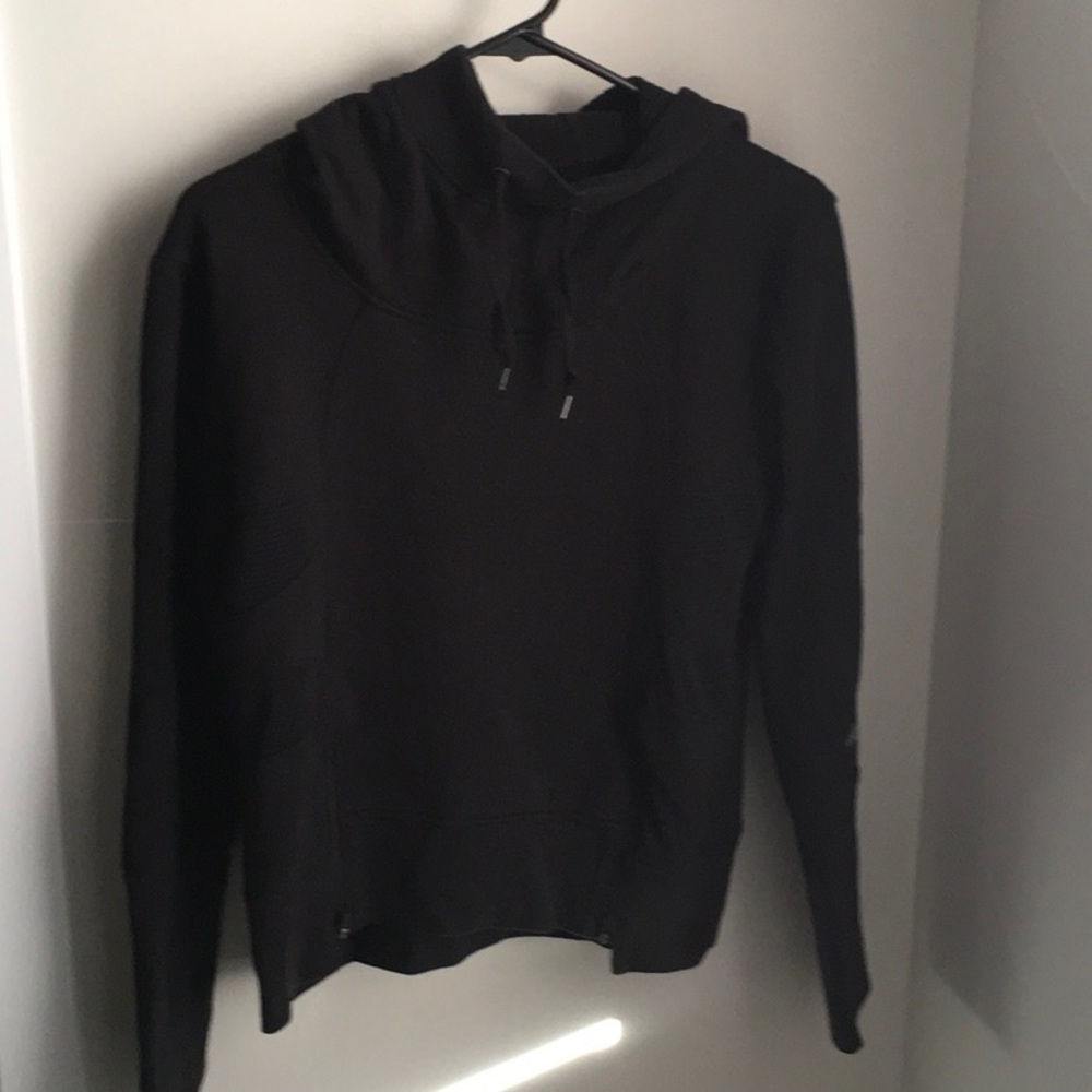 Alo Yoga hoodie